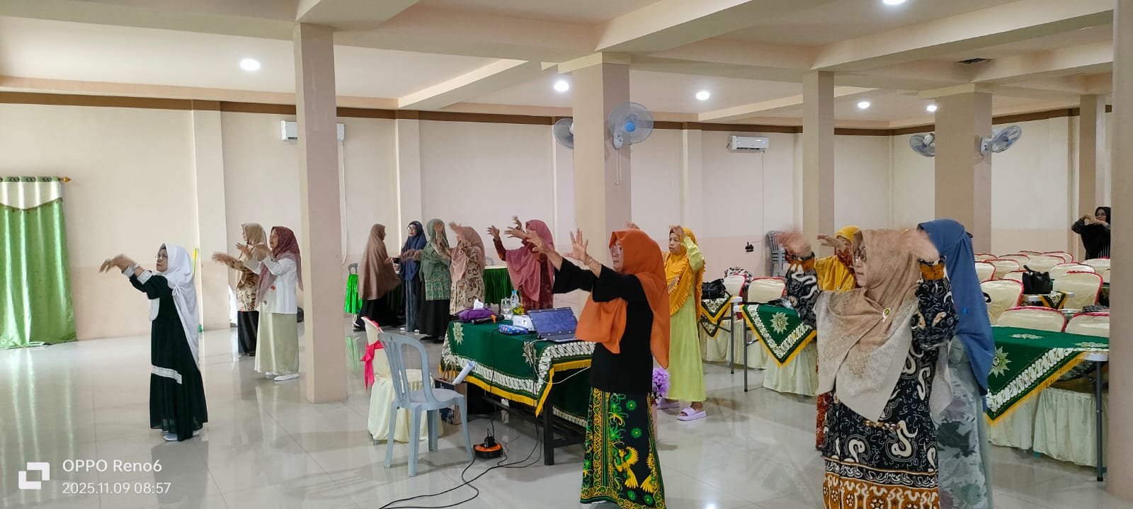 Tak Lagi Sendiri: Sekolah Lansia Jadi Ruang Hangat bagi Jiwa yang Sepi